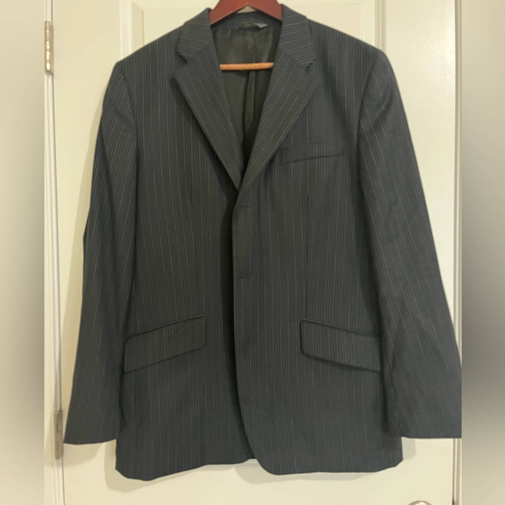 Men’s Banana Republic Suit